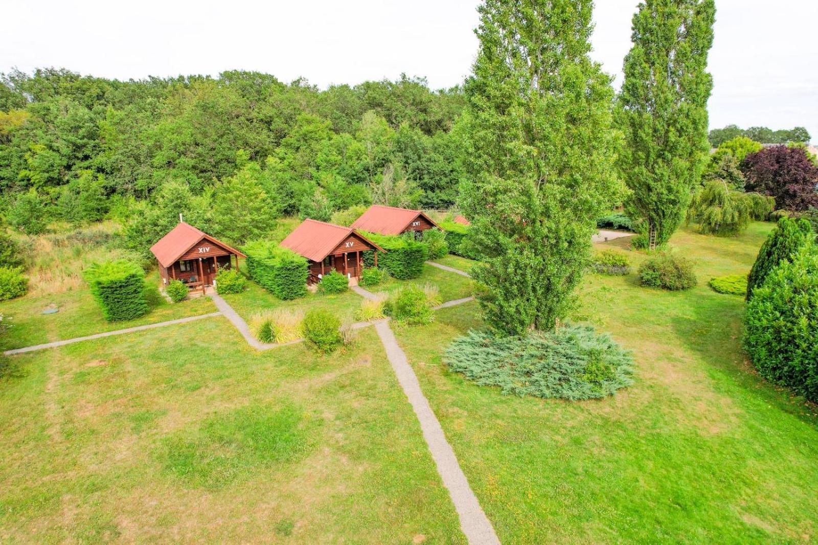 Les Cabanes Parisiennes - Chalets 1H30 From Paris - 62P Sainte-Geneviève-des-Bois Exteriér fotografie